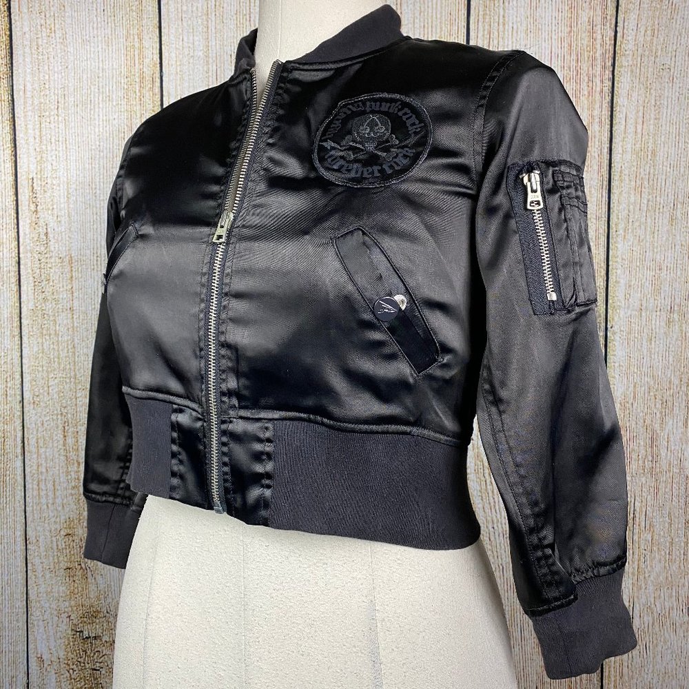 Hyoma Silky Black Long Sleeve Short Jacket Sz M.